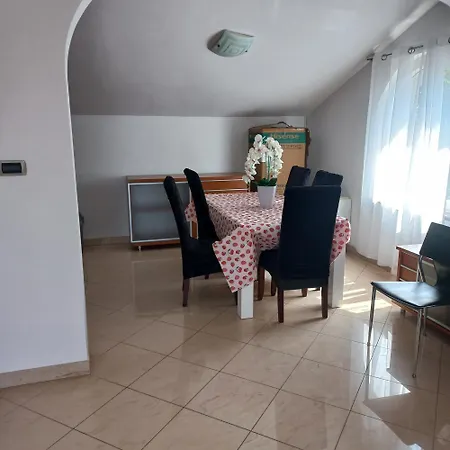 Stella Ines Apartment